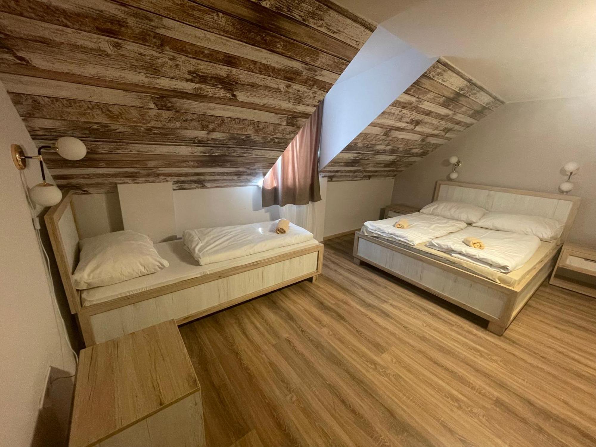 Mátyus Udvarház Eger Exterior foto